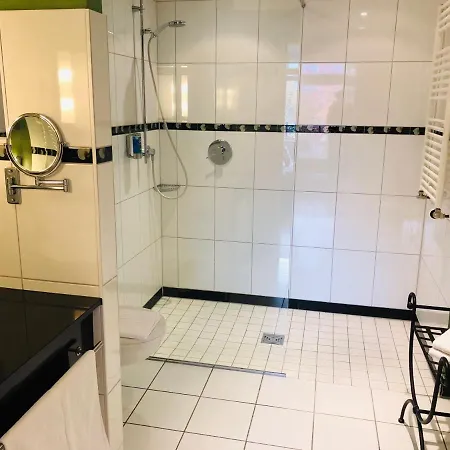 Weinquartier Burggarten 호텔