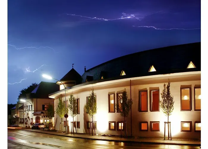 Hotel Weinquartier Burggarten *